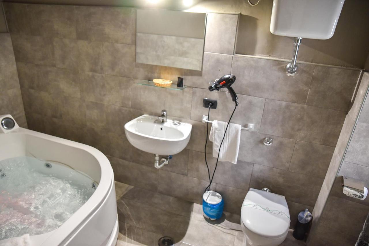 Mirosa Bed And Breakfast Помпей Екстериор снимка